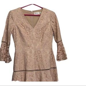 🆕Eliza J Peace Tan Lace Mini Dress Sz 0